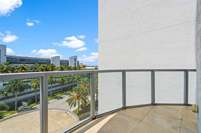 3029 NE 188th Street 618, Aventura, FL 33180
