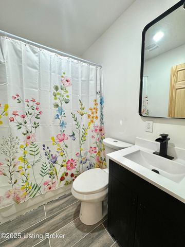 12411 Berrytown Rd, Louisville, KY 40223