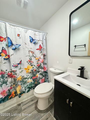 12411 Berrytown Rd, Louisville, KY 40223