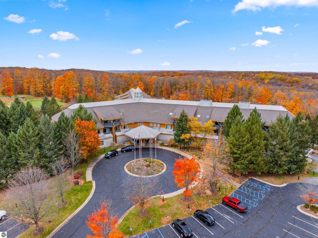 Image 1 of property listing at 2400 Troon South # 4007, Bellaire, MI 49615