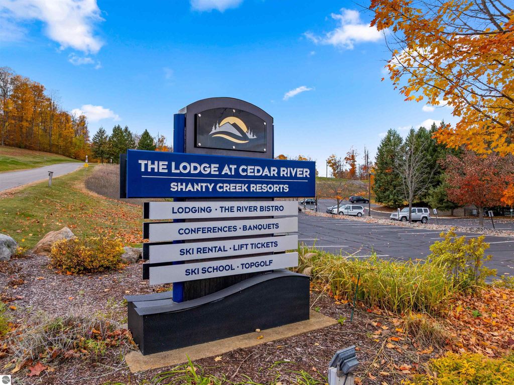 Image 19 of property listing at 2400 Troon South # 4007, Bellaire, MI 49615