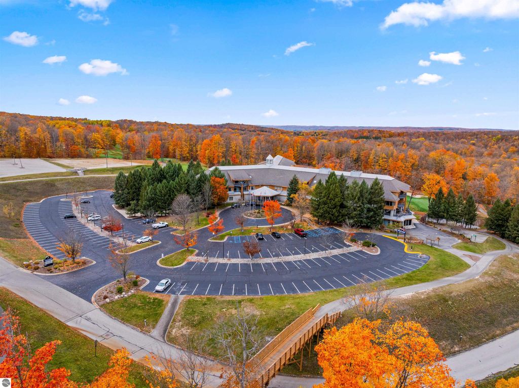 Image 23 of property listing at 2400 Troon South # 4007, Bellaire, MI 49615