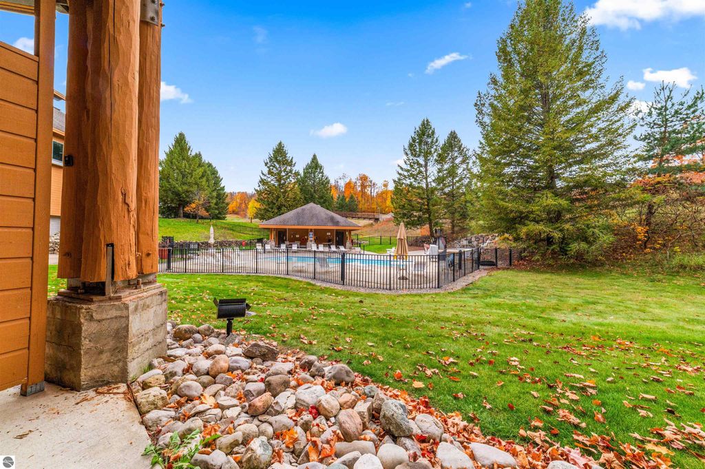 Image 28 of property listing at 2400 Troon South # 4007, Bellaire, MI 49615