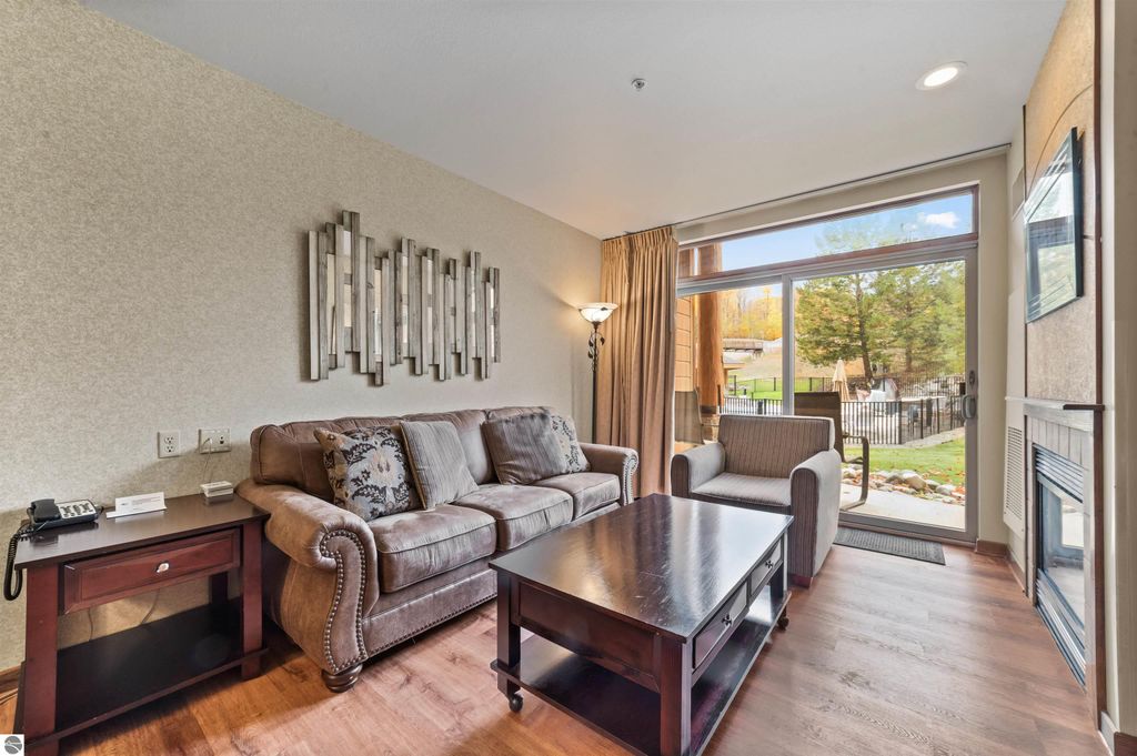 Image 3 of property listing at 2400 Troon South # 4007, Bellaire, MI 49615