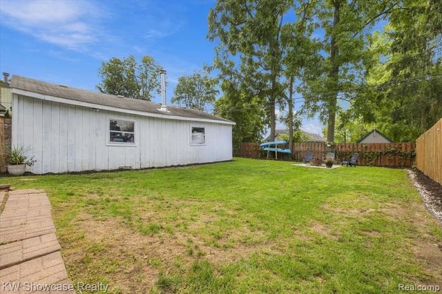 4025 Totem Lane, Waterford, MI 48328