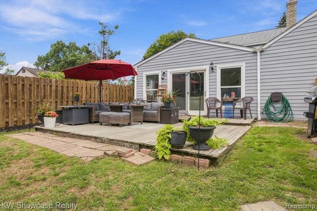4025 Totem Lane, Waterford, MI 48328