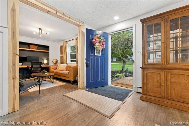 4025 Totem Lane, Waterford, MI 48328