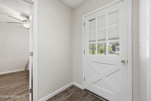 9246 BEARDEN Road, Jacksonville, FL 32220