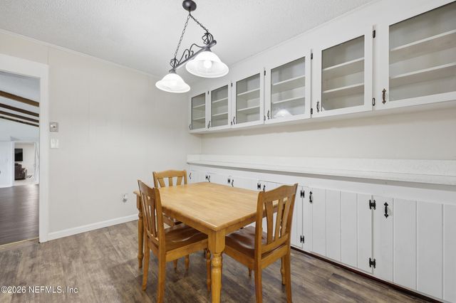 9246 BEARDEN Road, Jacksonville, FL 32220