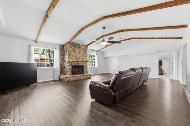 9246 BEARDEN Road, Jacksonville, FL 32220