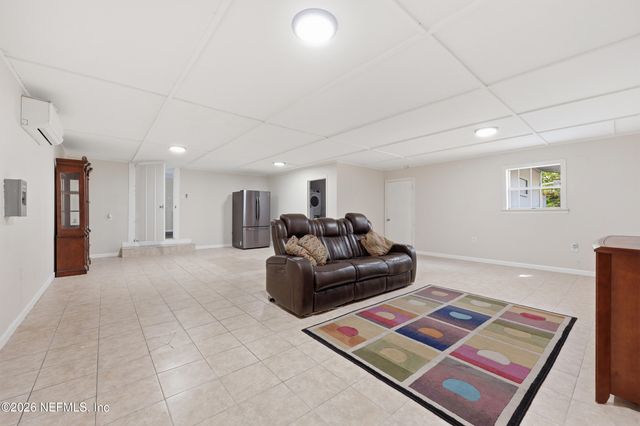9246 BEARDEN Road, Jacksonville, FL 32220