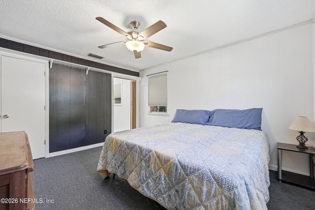 9246 BEARDEN Road, Jacksonville, FL 32220