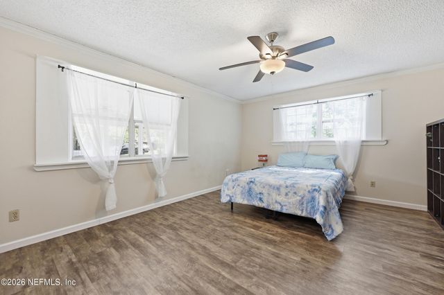 9246 BEARDEN Road, Jacksonville, FL 32220