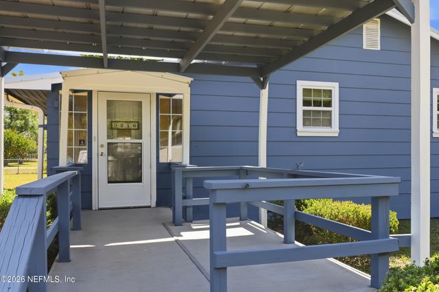 9246 BEARDEN Road, Jacksonville, FL 32220