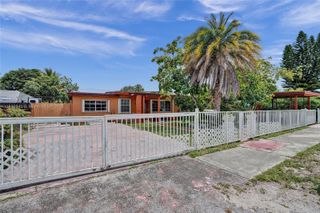 2445 NW 159th Ter, Miami Gardens, FL 33054