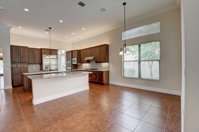 8181 Banpo Bridge Way, Delray Beach, FL 33446