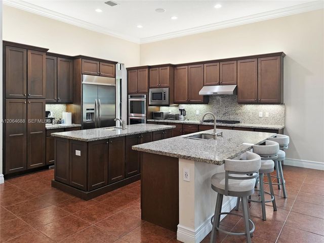 8181 Banpo Bridge Way, Delray Beach, FL 33446