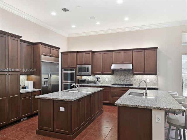 8181 Banpo Bridge Way, Delray Beach, FL 33446