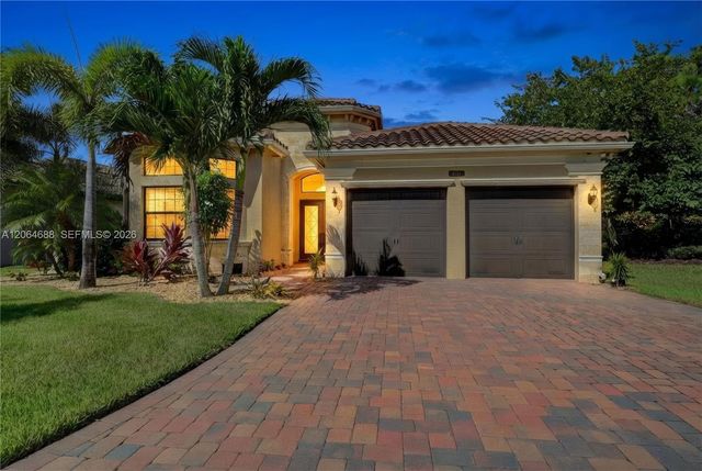 8181 Banpo Bridge Way, Delray Beach, FL 33446