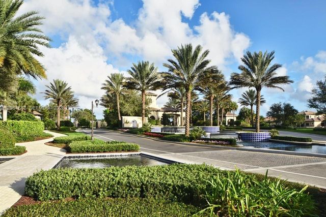 8181 Banpo Bridge Way, Delray Beach, FL 33446