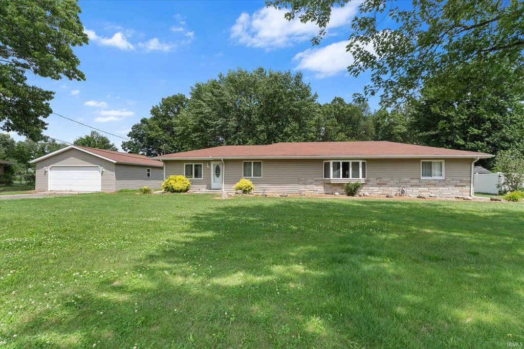 54606 Clover Road, Mishawaka, IN 46545