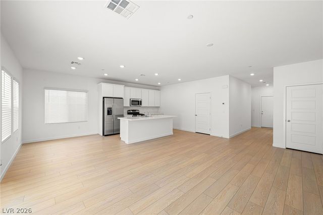 3387 Dancing Waters Street, Las Vegas, NV 89129