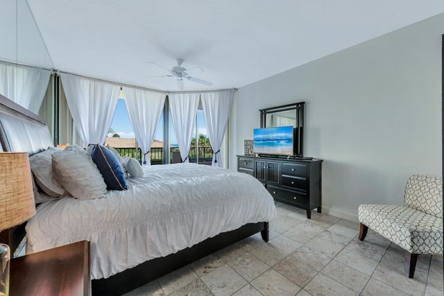 530 Ocean Drive 202, Juno Beach, FL 33408