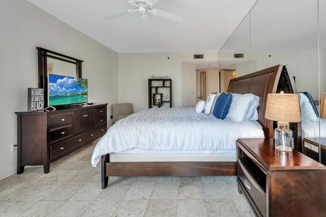 530 Ocean Drive 202, Juno Beach, FL 33408