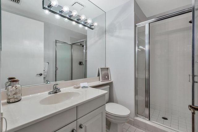 530 Ocean Drive 202, Juno Beach, FL 33408