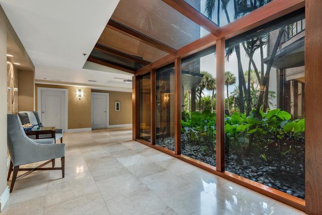 530 Ocean Drive 202, Juno Beach, FL 33408