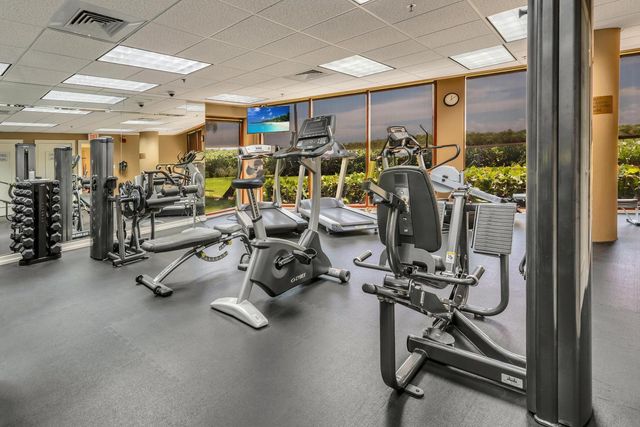 530 Ocean Drive 202, Juno Beach, FL 33408