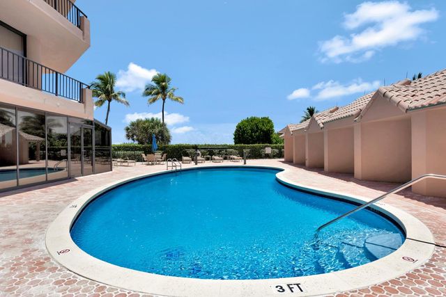 530 Ocean Drive 202, Juno Beach, FL 33408