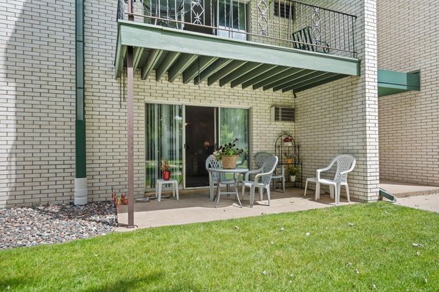 2730 Dale Street N D115, Roseville, MN 55113