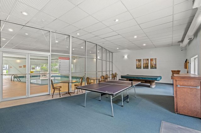 2730 Dale Street N D115, Roseville, MN 55113