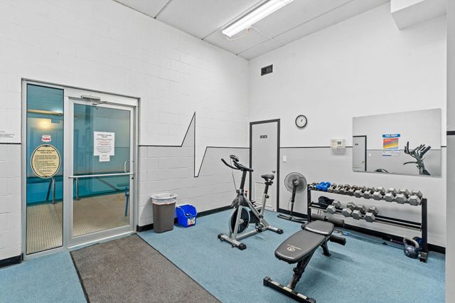 2730 Dale Street N D115, Roseville, MN 55113
