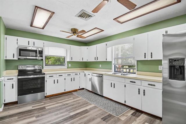 888 HARMONY LANE, Englewood, FL 34223