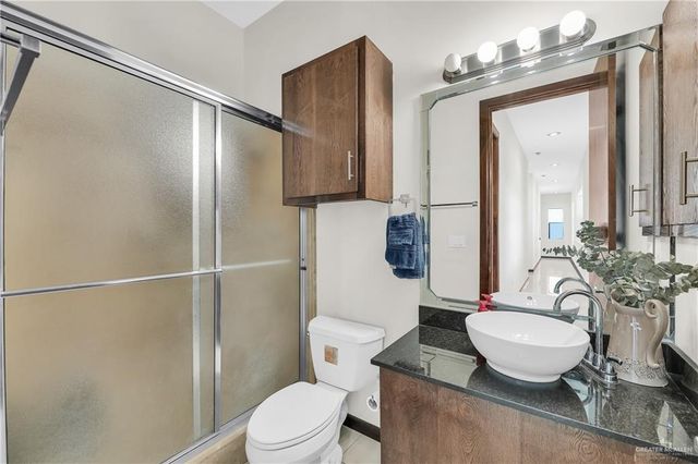 1010 Red River Street, Mission, TX 78572