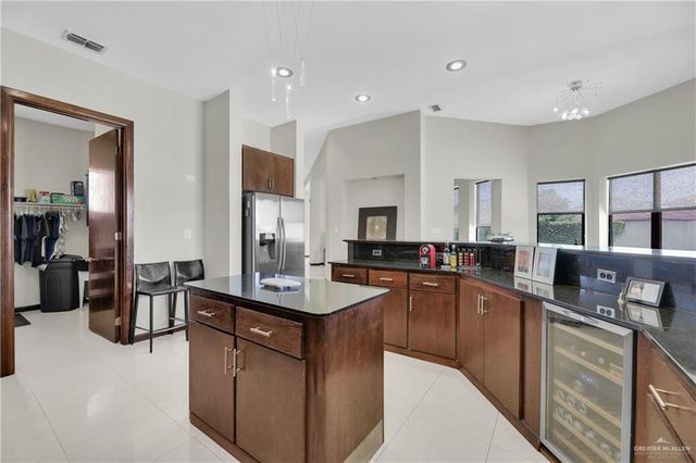 1010 Red River Street, Mission, TX 78572