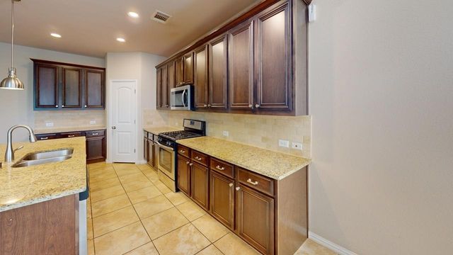 4104 Red Granite Lane, Mckinney, TX 75070