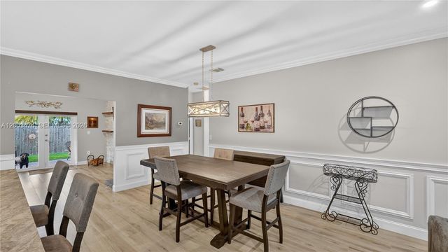 15893 SW 138th Ter, Miami, FL 33196