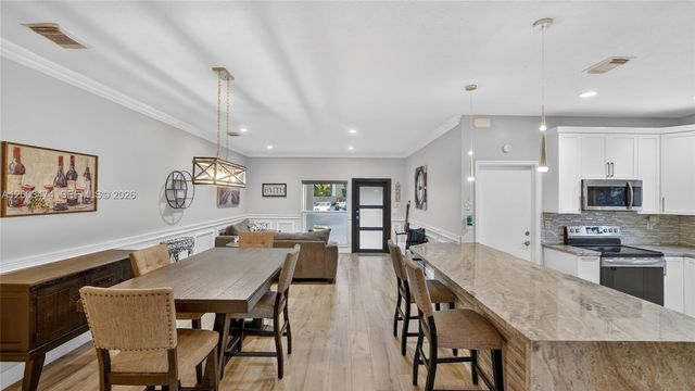 15893 SW 138th Ter, Miami, FL 33196