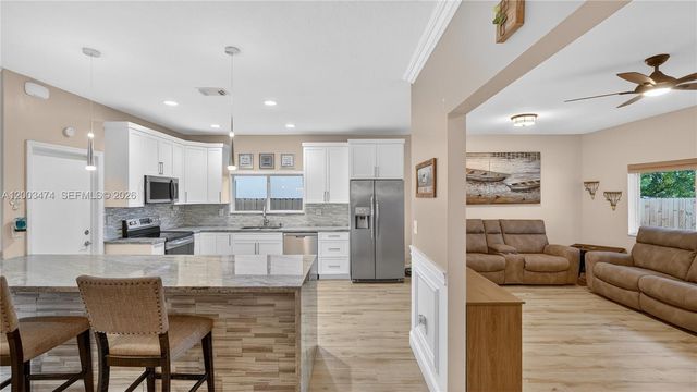 15893 SW 138th Ter, Miami, FL 33196