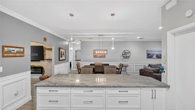 15893 SW 138th Ter, Miami, FL 33196