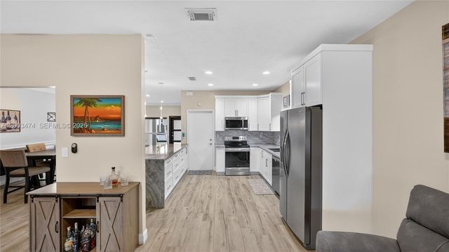 15893 SW 138th Ter, Miami, FL 33196