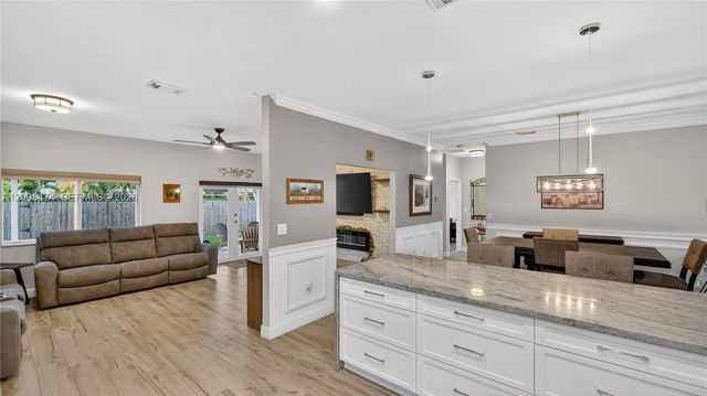 15893 SW 138th Ter, Miami, FL 33196