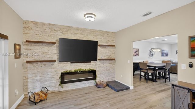 15893 SW 138th Ter, Miami, FL 33196