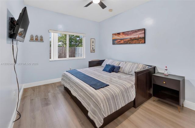 15893 SW 138th Ter, Miami, FL 33196