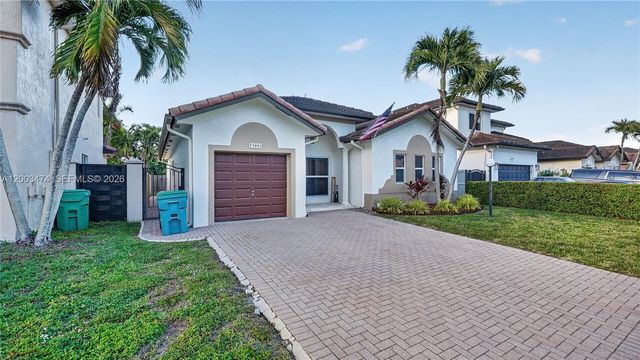 15893 SW 138th Ter, Miami, FL 33196
