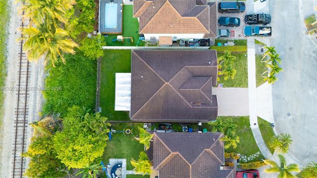 15893 SW 138th Ter, Miami, FL 33196