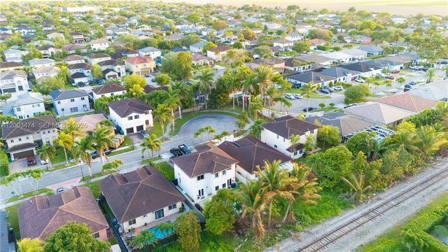 15893 SW 138th Ter, Miami, FL 33196